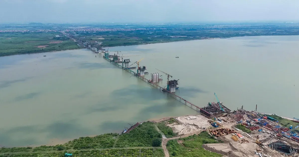 Cầu Hồng Hà Vành đai 4 tăng tốc: từ tiến độ trụ cầu đến thay đổi giao thông Hà Nội
