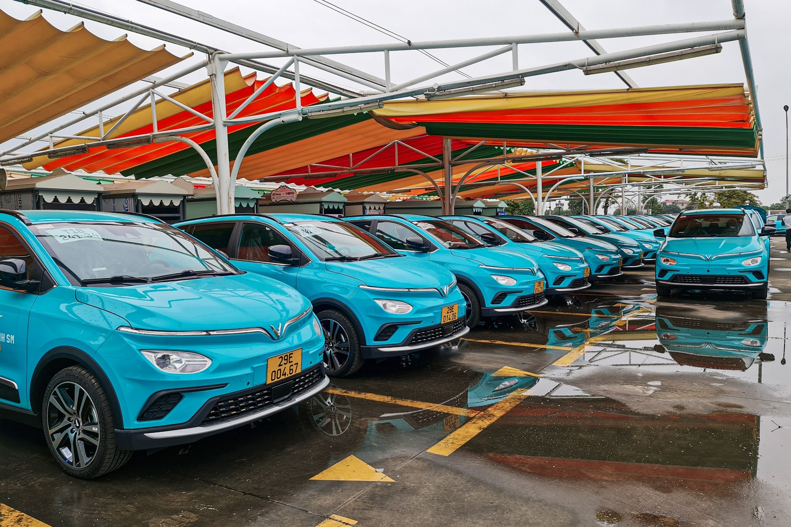 Hơn 20.000 taxi chuyển sang xe điện: Cuộc tái định hình thị trường gọi xe
