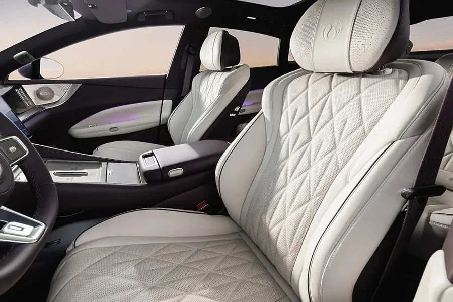 Denza Z9S ra mắt: Tầm 1.100km và sạc 9 phút có đủ để định nghĩa lại sedan điện cao cấp?