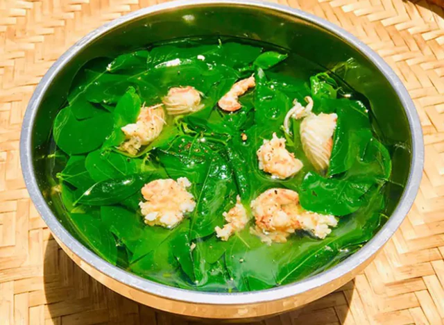 Rau Việt lọt top 10 thế giới: Ăn cải làn, rau ngót sao cho lợi sức khỏe nhất