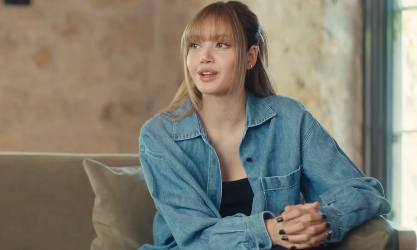 Always Lalisa: Cuốn nhật ký trần trụi về Lisa và thế giới K-pop