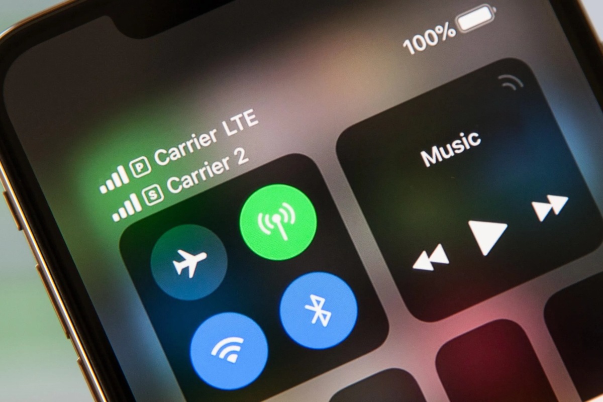 Hướng dẫn toàn diện cài eSIM trên iPhone và giữ số cũ