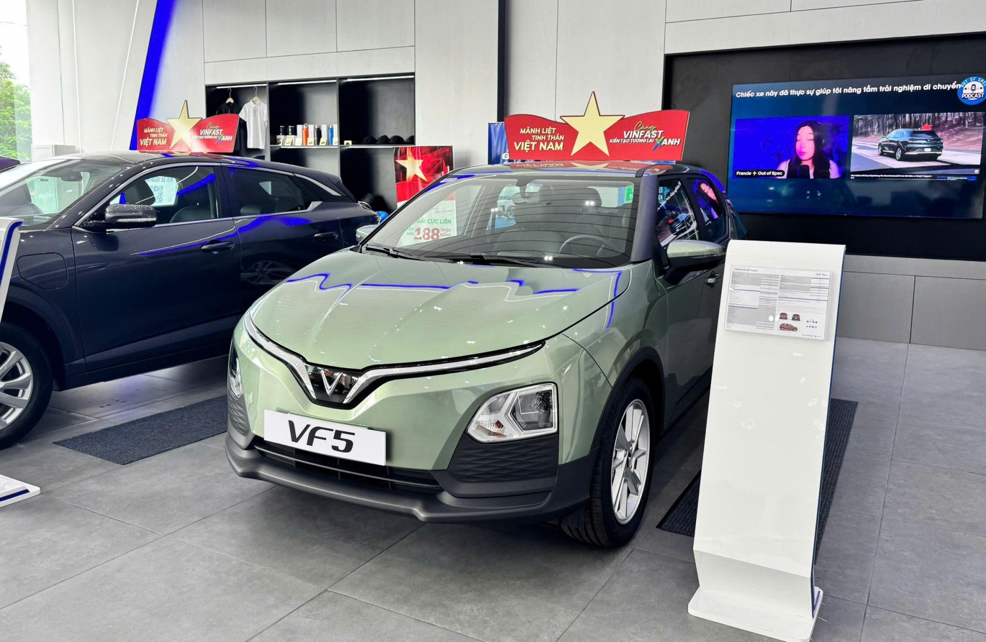 VinFast chiếm lĩnh ba phân khúc SUV: chiến lược nào đang phát huy tác dụng?