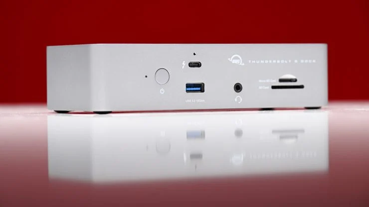 So sánh dock Thunderbolt 5 cho MacBook Pro M3 Max và laptop chuyên nghiệp