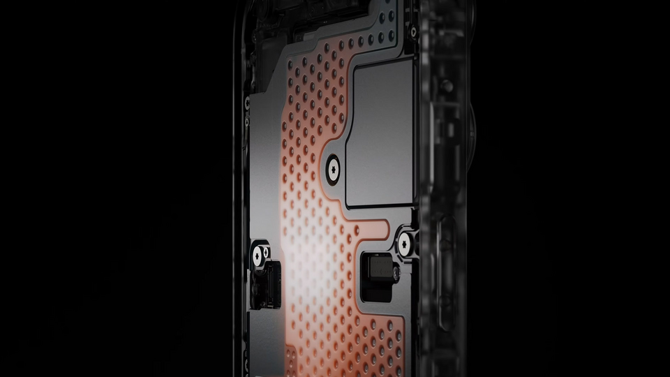 iPhone 18 Pro Max có thật sự là “máy chơi game” nhờ chip A20 Pro 2nm?
