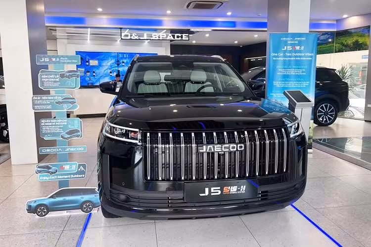 Jaecoo J5 giảm giá 150 triệu: cơ hội hay rủi ro?