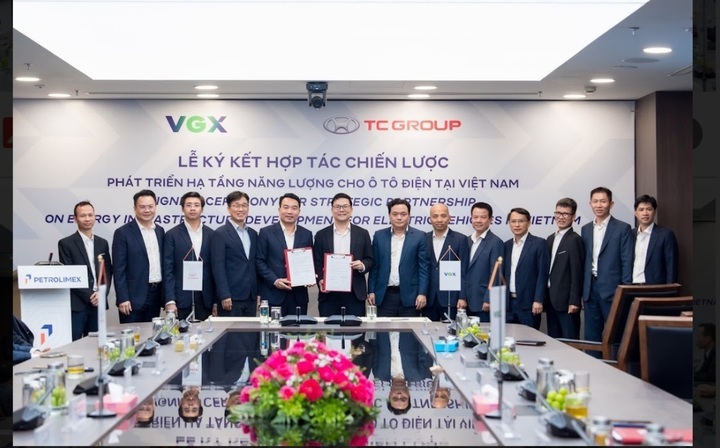 TC Group và VGX xây dựng mạng lưới trạm sạc dùng chung