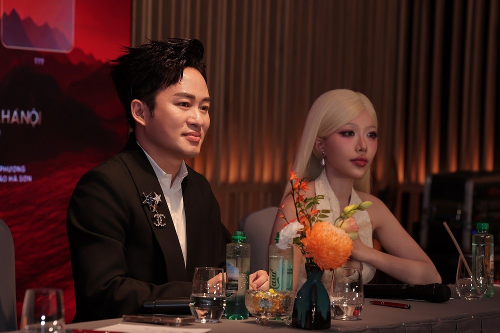 Tùng Dương ‘bay cao’ với liveshow sân vận động Mỹ Đình