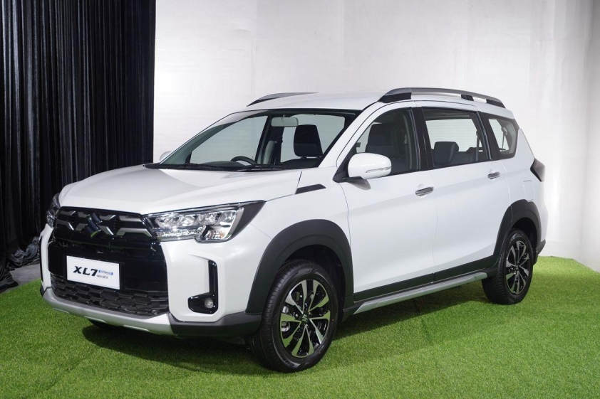 Loạt xe Nhật mới cuối năm: Hybrid lên ngôi, Skyline trở lại