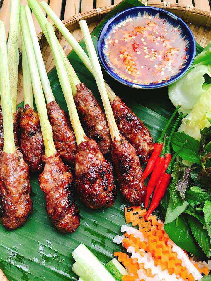 Biến nồi canh chua thành món chủ đạo của bữa cuối tuần