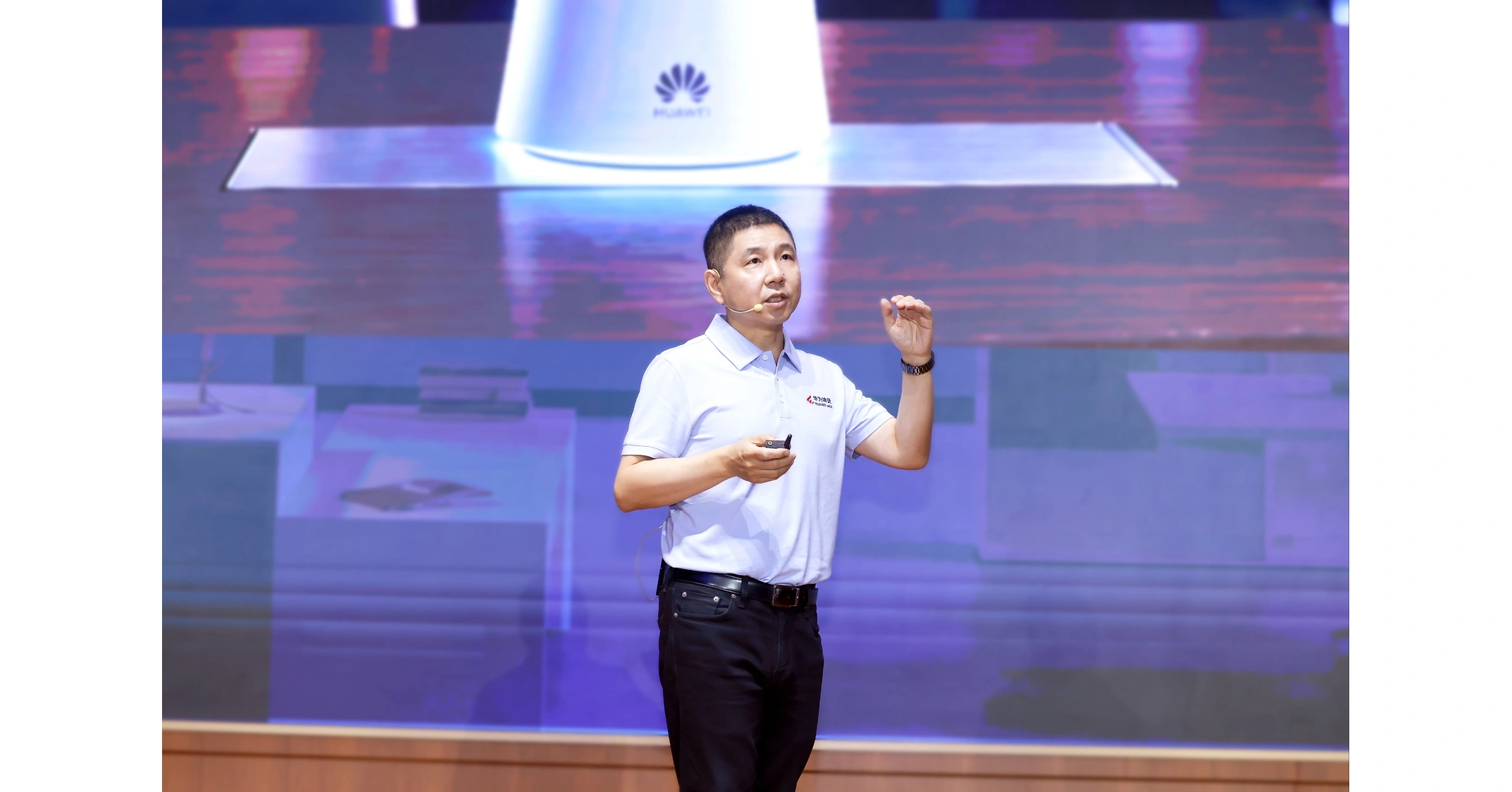 Base 2.0 và HUAWEI eKit 2.0: AI đang trở thành hệ điều hành doanh nghiệp