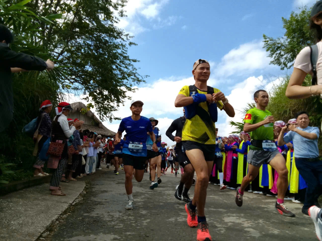 Ba giải chạy trail hàng đầu Việt Nam: Sa Pa, Pù Luông và những thử thách núi rừng