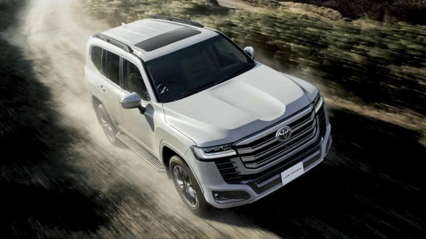 Toyota Land Cruiser hybrid: chia tay V6 xăng, bước ngoặt quyền lực