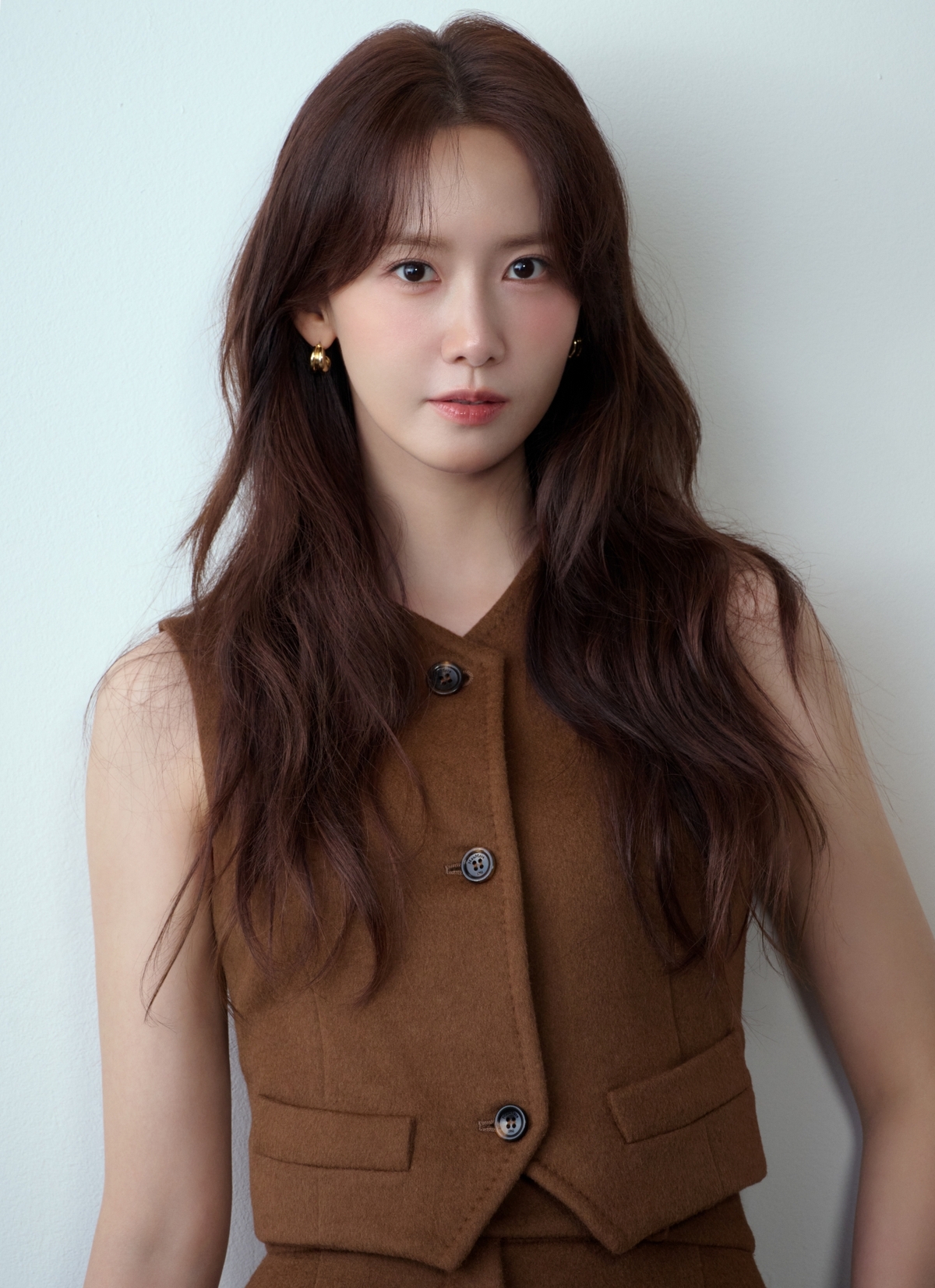 Yoon Ah tái định nghĩa hình ảnh với vai bác sĩ pháp y