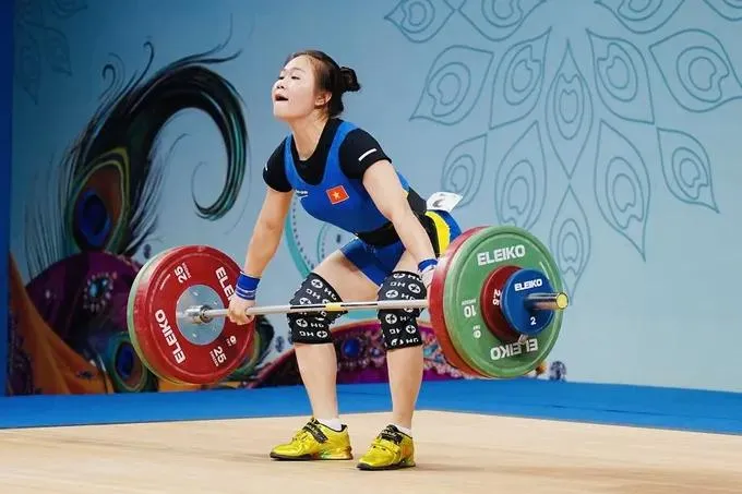 Cử tạ Việt Nam giành huy chương sau 8 năm: từ cú ngã ASIAD 19 đến bước nhảy vọt ở Nhật Bản