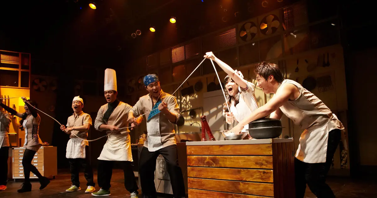 Chef Show: Khi âm nhạc, khiêu vũ và ẩm thực hòa quyện trên sân khấu