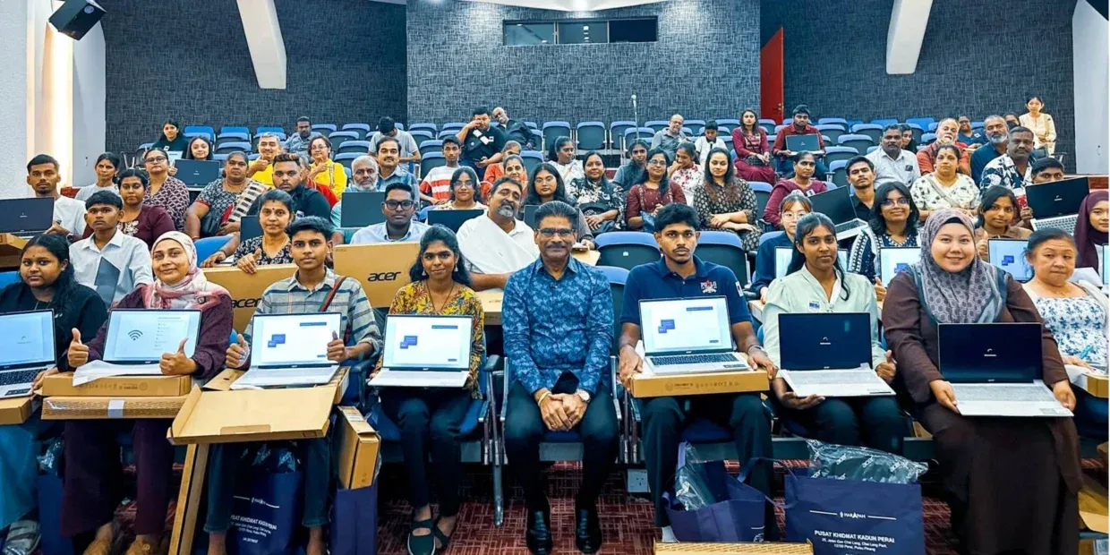 Sumbangan Komputer Riba Buka Akses Digital untuk Pelajar Berkeperluan