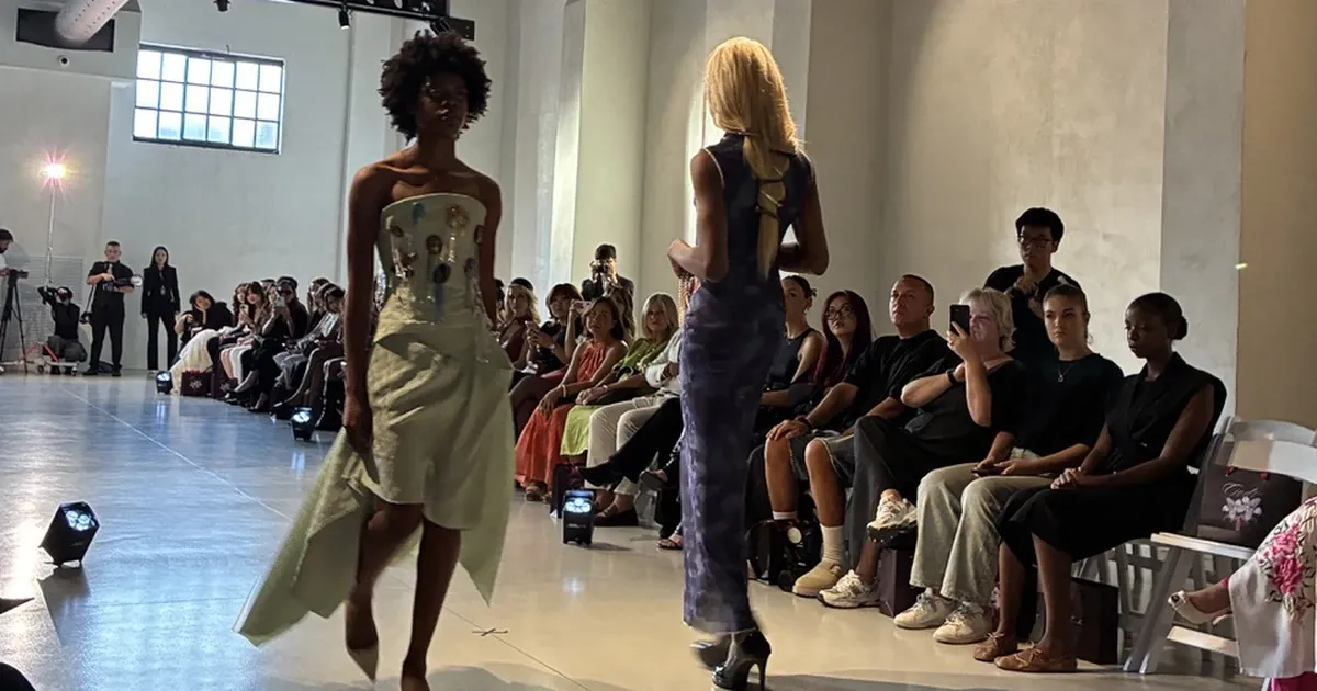 Nhà thiết kế trẻ Việt mang văn hóa Á Đông vào Milan Fashion Week