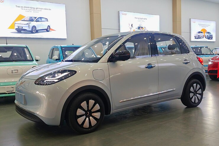Hyundai Grand i10 và Wuling Bingo giảm giá: nên mua xe nào tháng 9?