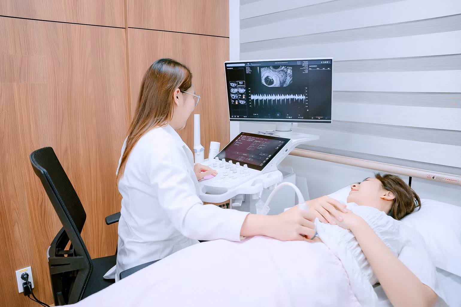 Tuổi 35 là mốc cảnh báo cho khả năng sinh sản phụ nữ