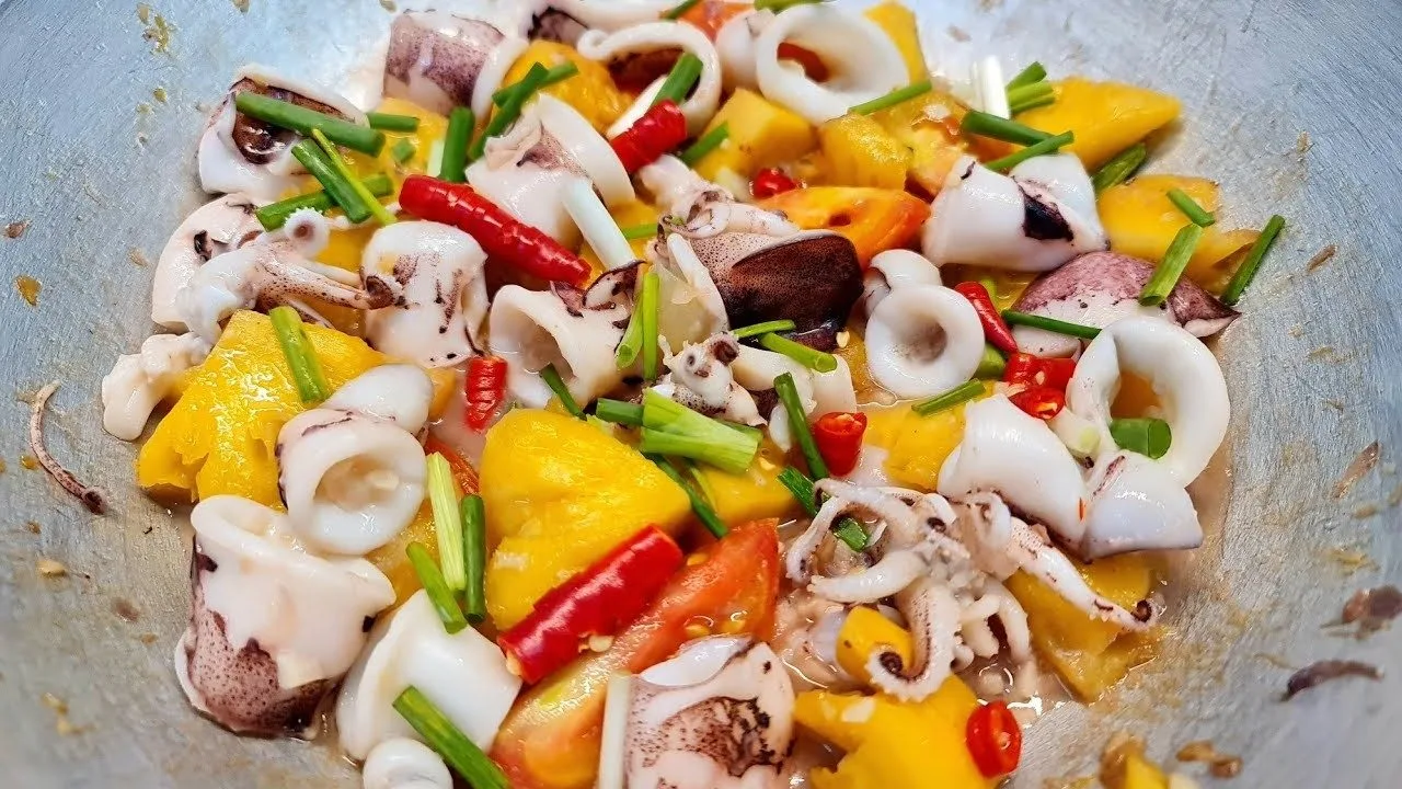6 cách xào mực thơm ngon tại nhà: từ cơ bản đến biến tấu
