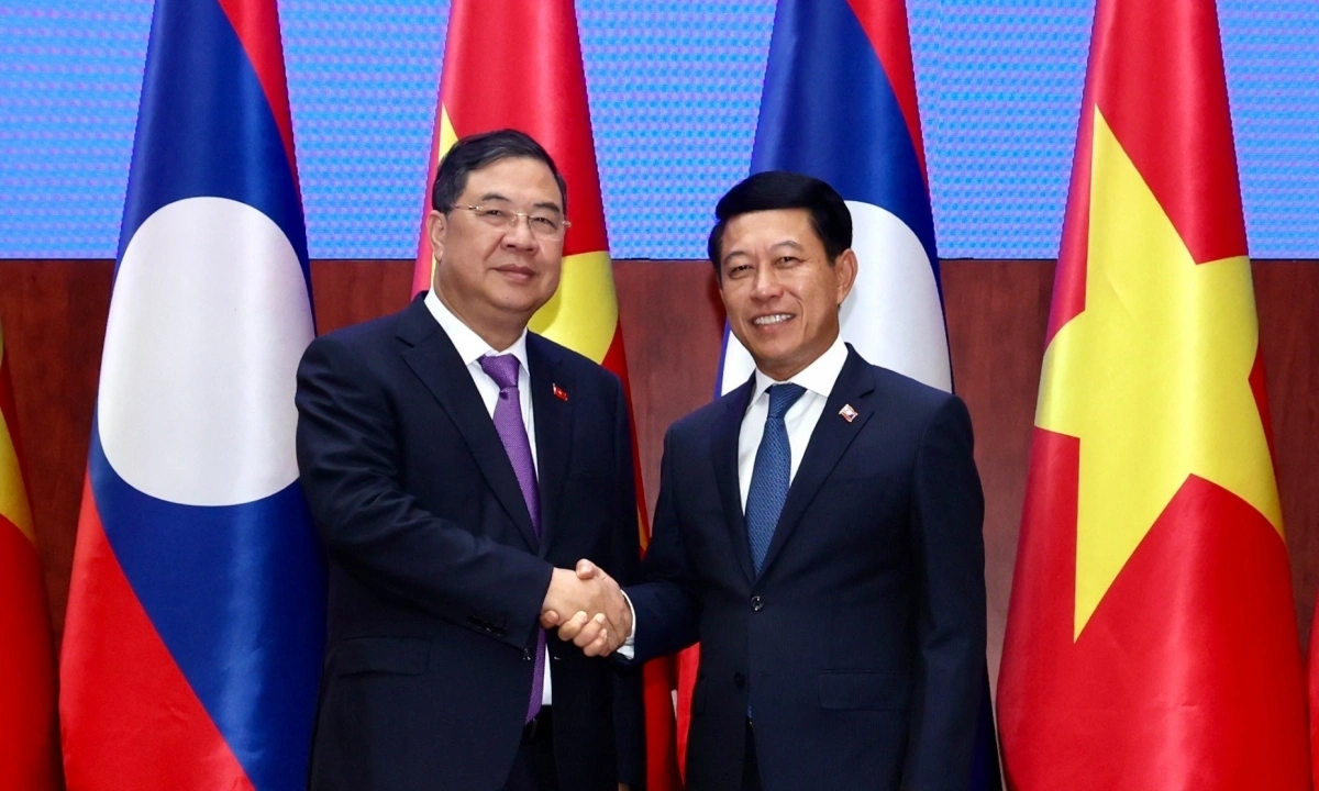 Việt Nam - Lào tháo gỡ nút thắt kinh tế với các dự án trọng điểm