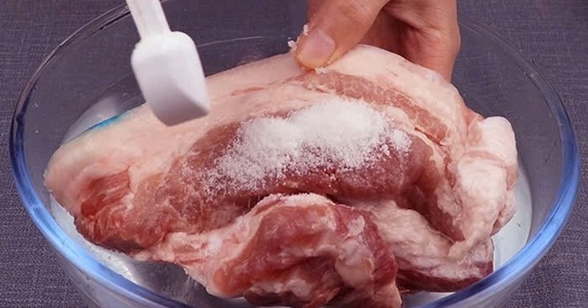 Rã đông thịt đúng cách: So sánh các phương pháp an toàn và hiệu quả