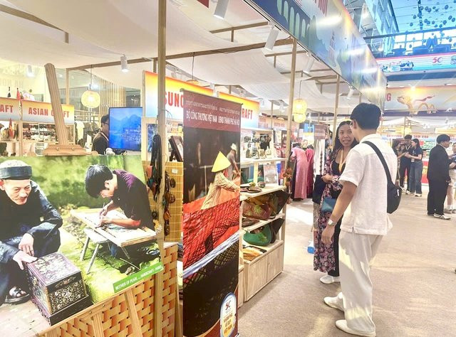 Thương mại Việt Nam - Thái Lan áp sát 25 tỷ USD: Cơ hội không dành cho những ai chậm chân