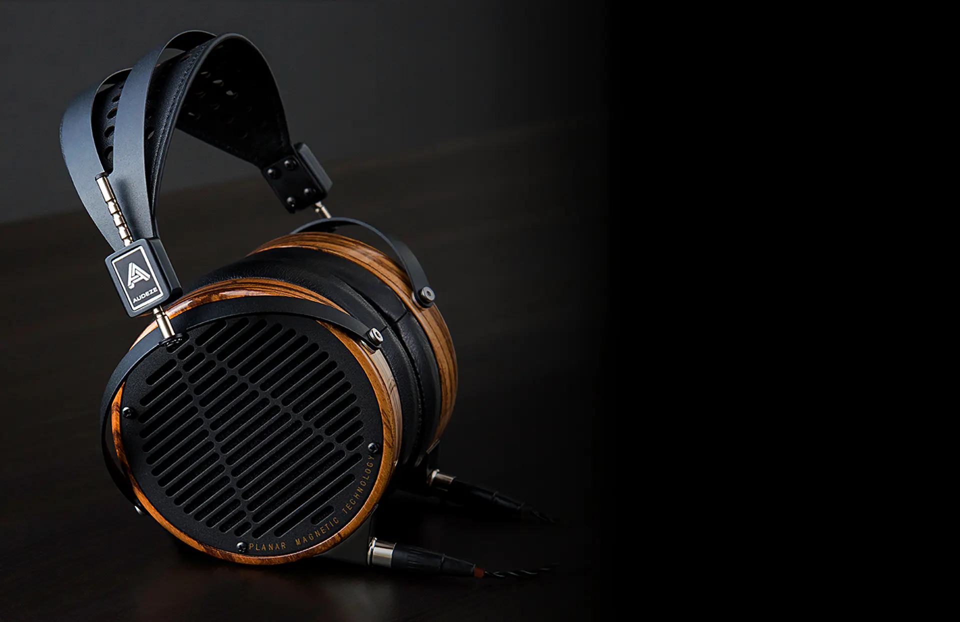 Meze Arta vs Audeze: cuộc đấu flagship planar magnetic