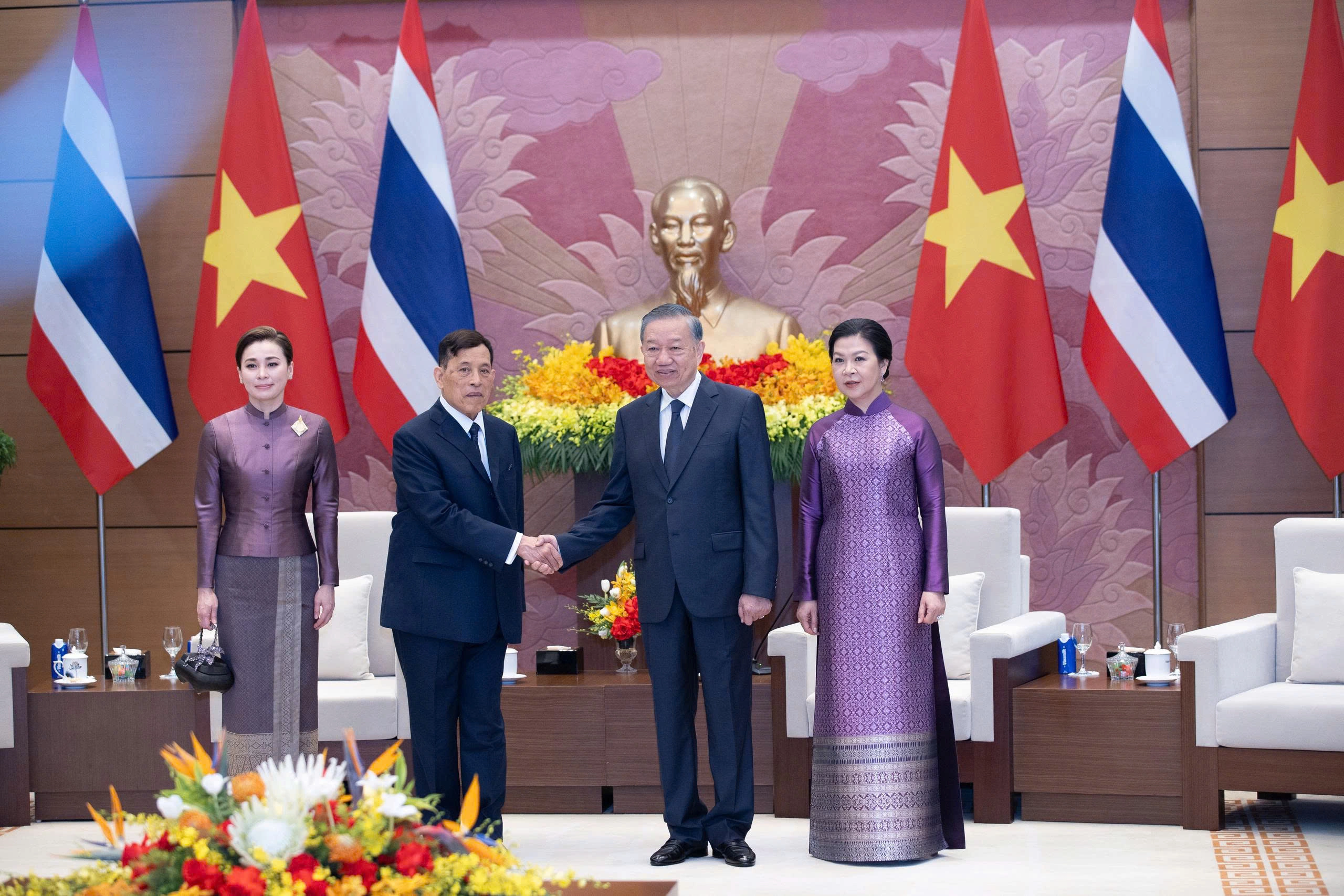 Chuyến thăm lịch sử của Nhà vua Thái Lan và bước ngoặt quan hệ Việt Nam–Thái Lan