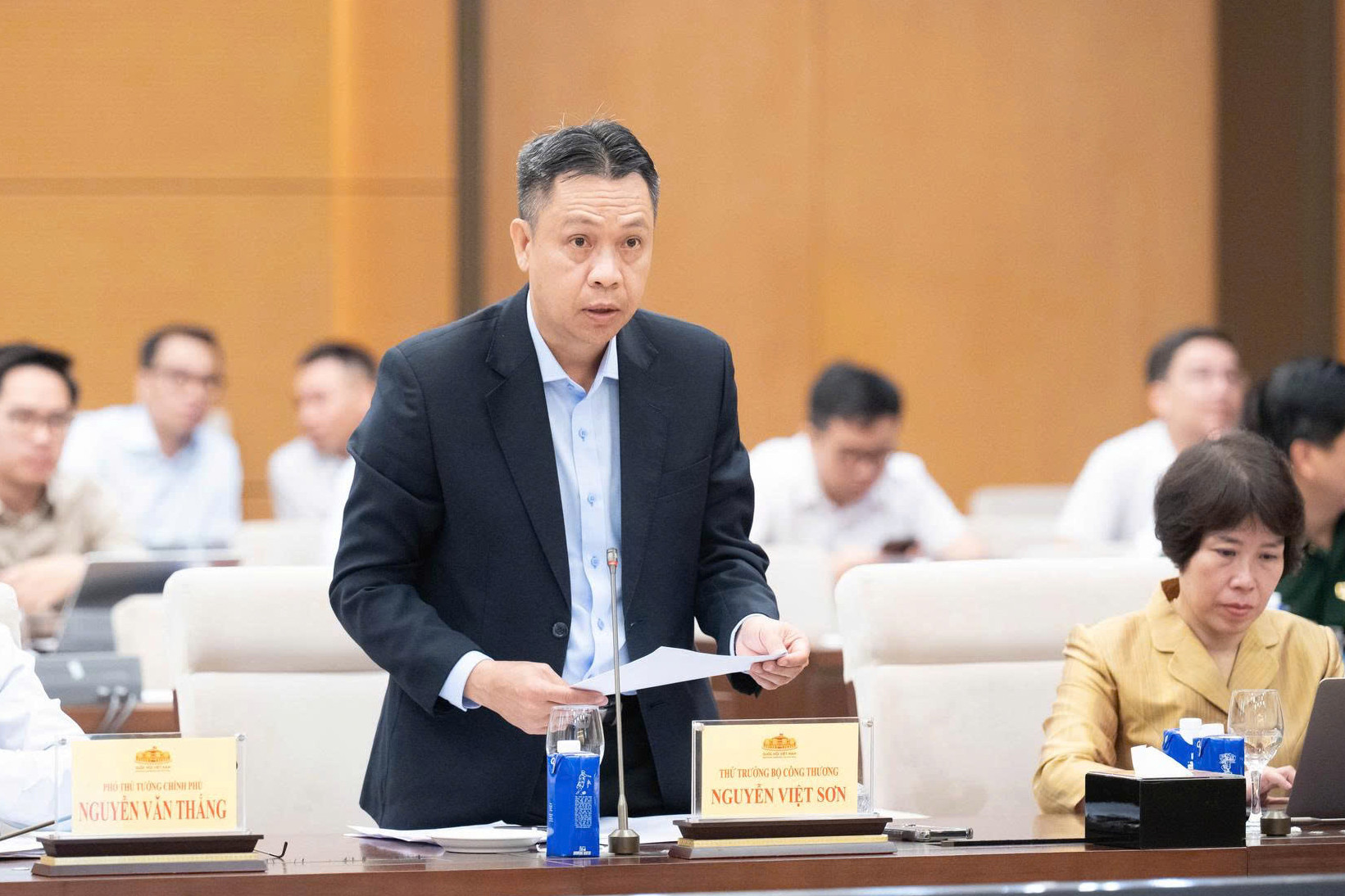 Giá điện theo giờ: cơ hội tiết kiệm hay nỗi lo hóa đơn?