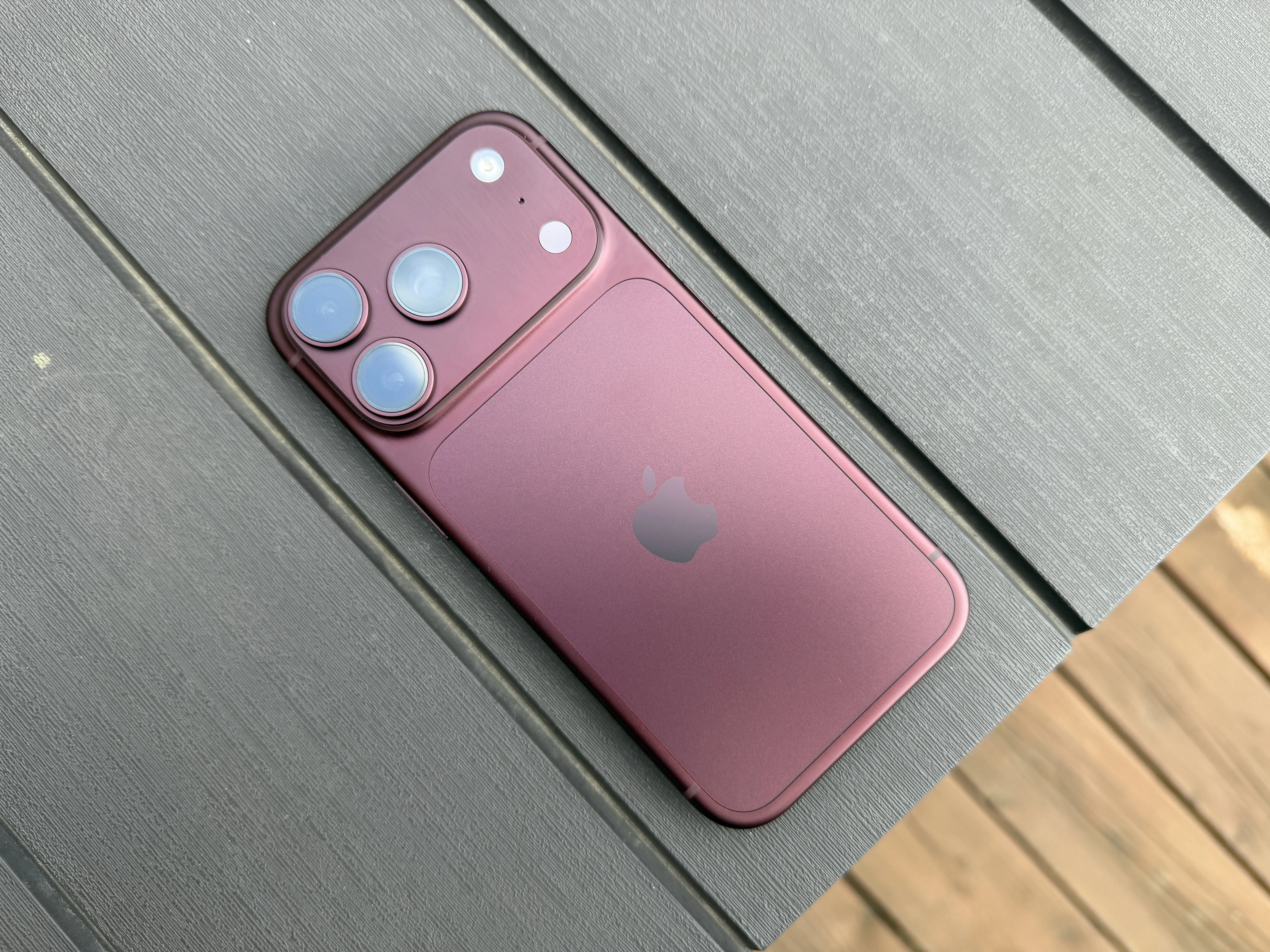 iPhone 18 Pro tự khởi động lại: người dùng nên làm gì ngay bây giờ?