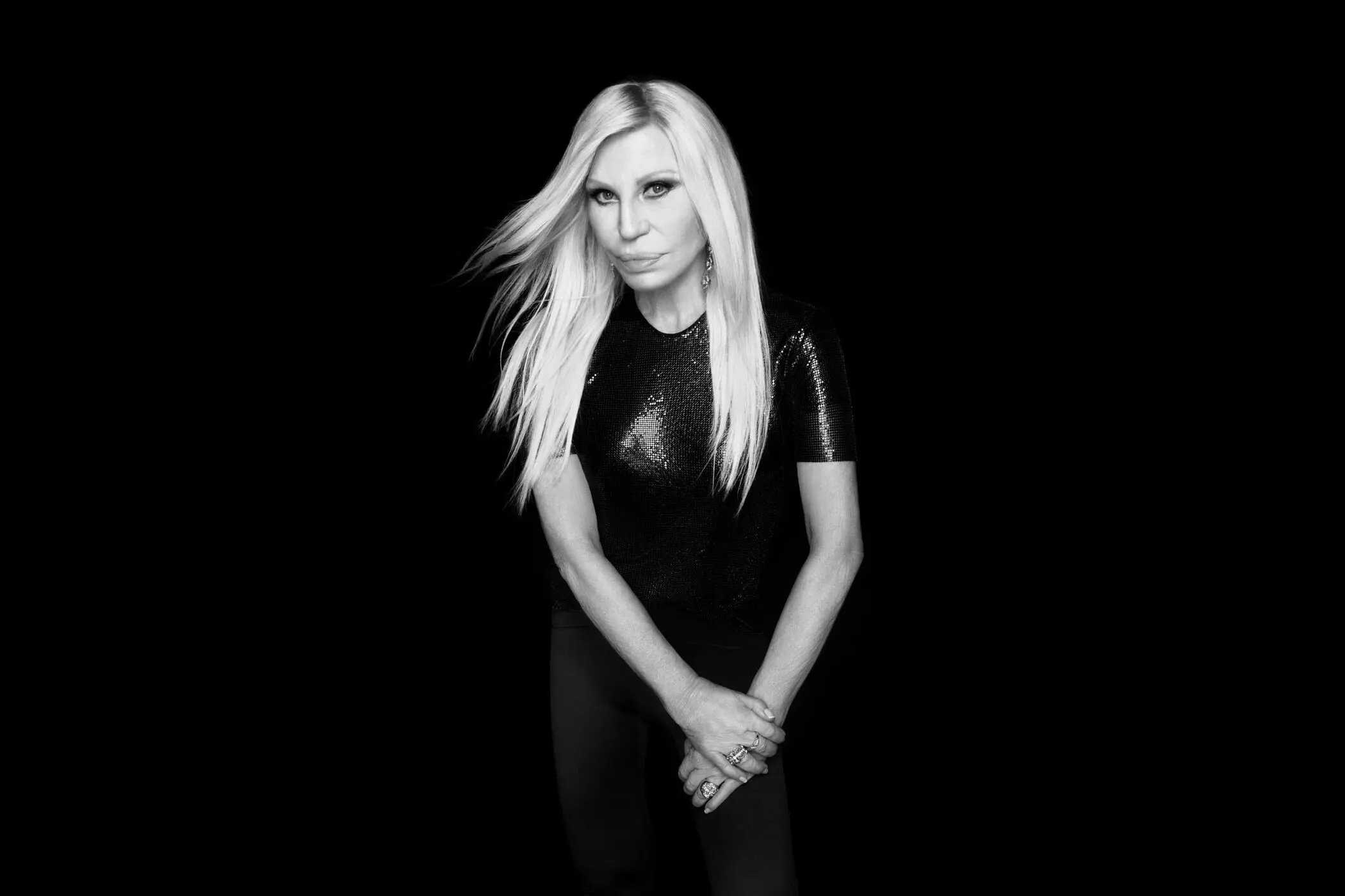 Perubahan Pengarah Kreatif Armani dan Strategi Baru Versace