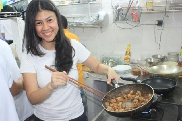 Từ bà hoàng phòng vé đến bà chủ quán xôi cua Sài Gòn