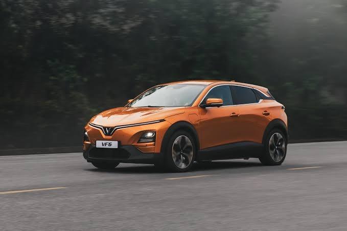 Thị trường CUV cỡ B lao dốc 37%: VinFast VF 6 vẫn giữ ngôi đầu