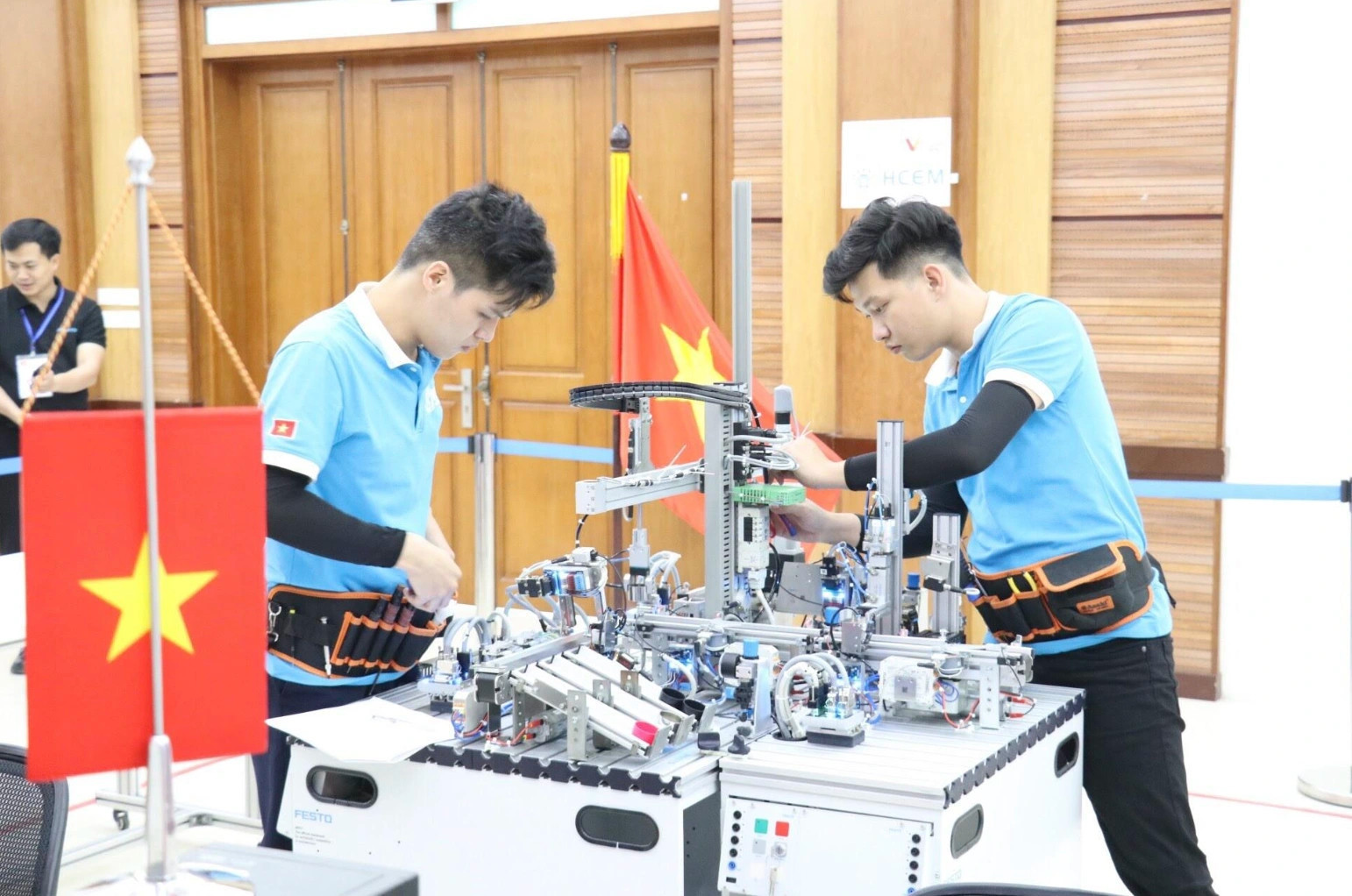 Việt Nam thành điểm hội tụ mới của các gã khổng lồ công nghệ