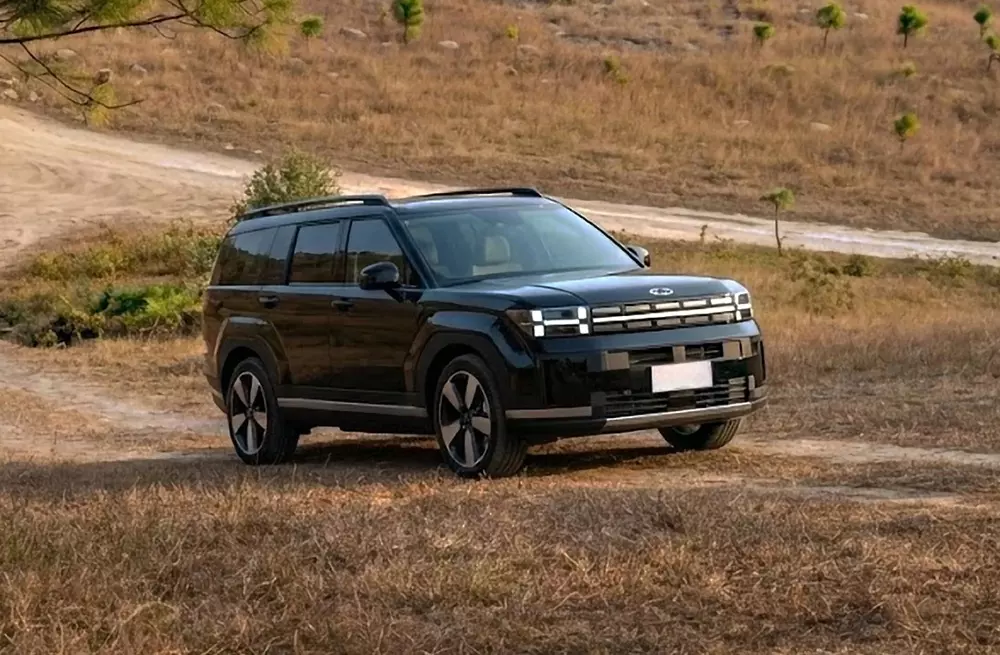 SUV hạng D tháng 8: VinFast VF 8 lật ngôi Ford Everest