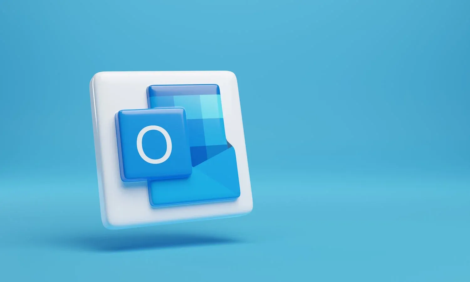 Outlook gộp hộp thư email: cứu cánh cho người bận rộn