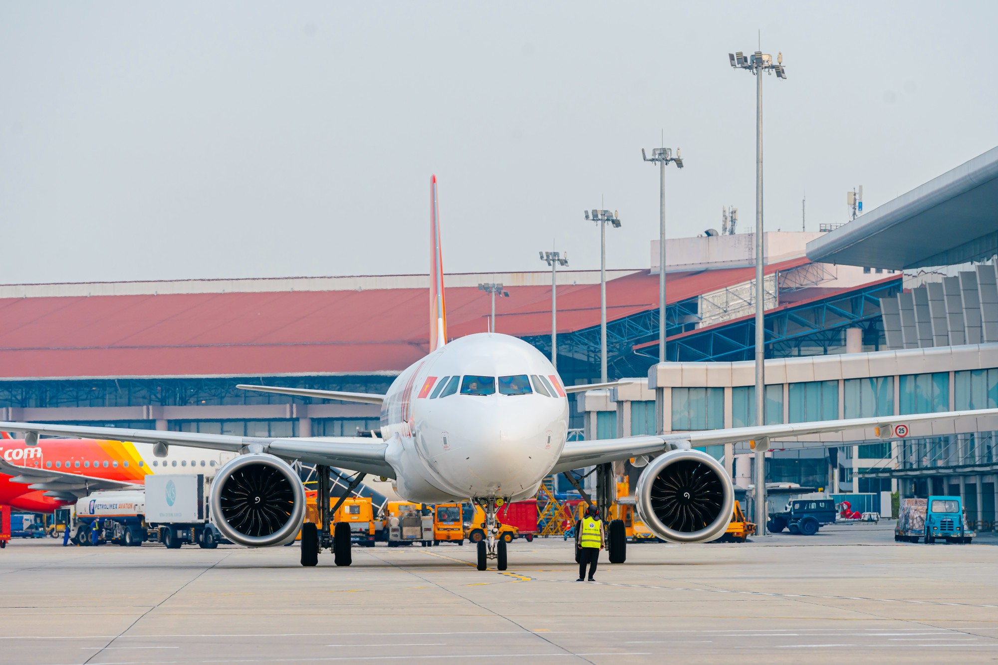 Sun PhuQuoc Airways tăng đội tàu thần tốc: chiến lược nào phía sau?