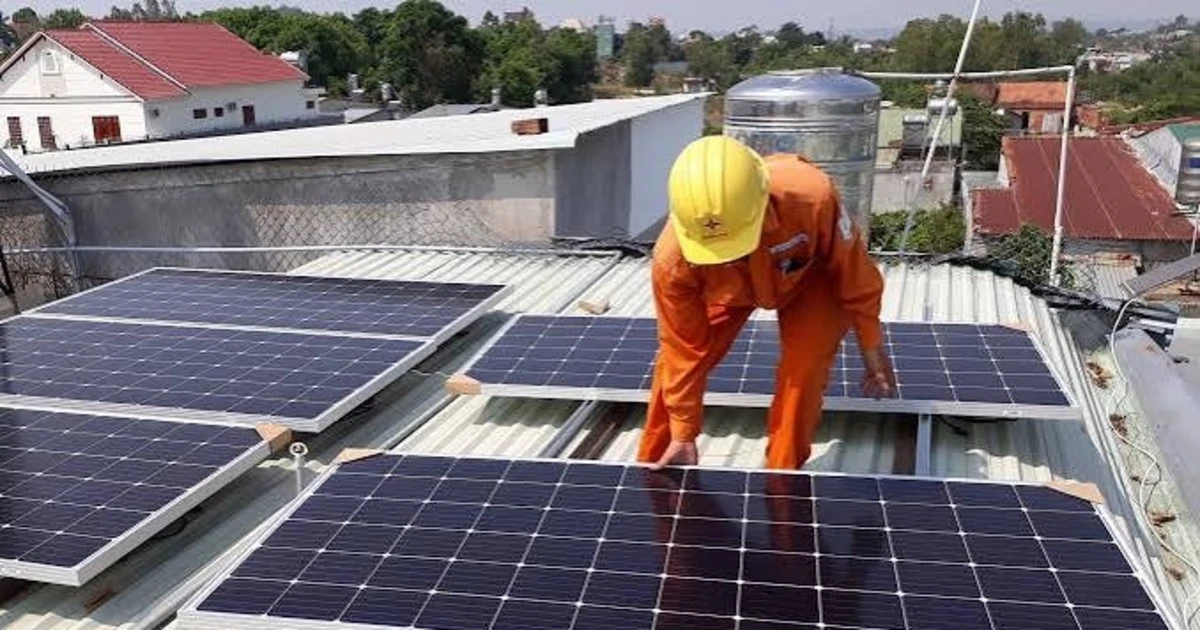 Điện mặt trời mái nhà: Tấm khiên cấp cứu trước nguy cơ thiếu điện 2027