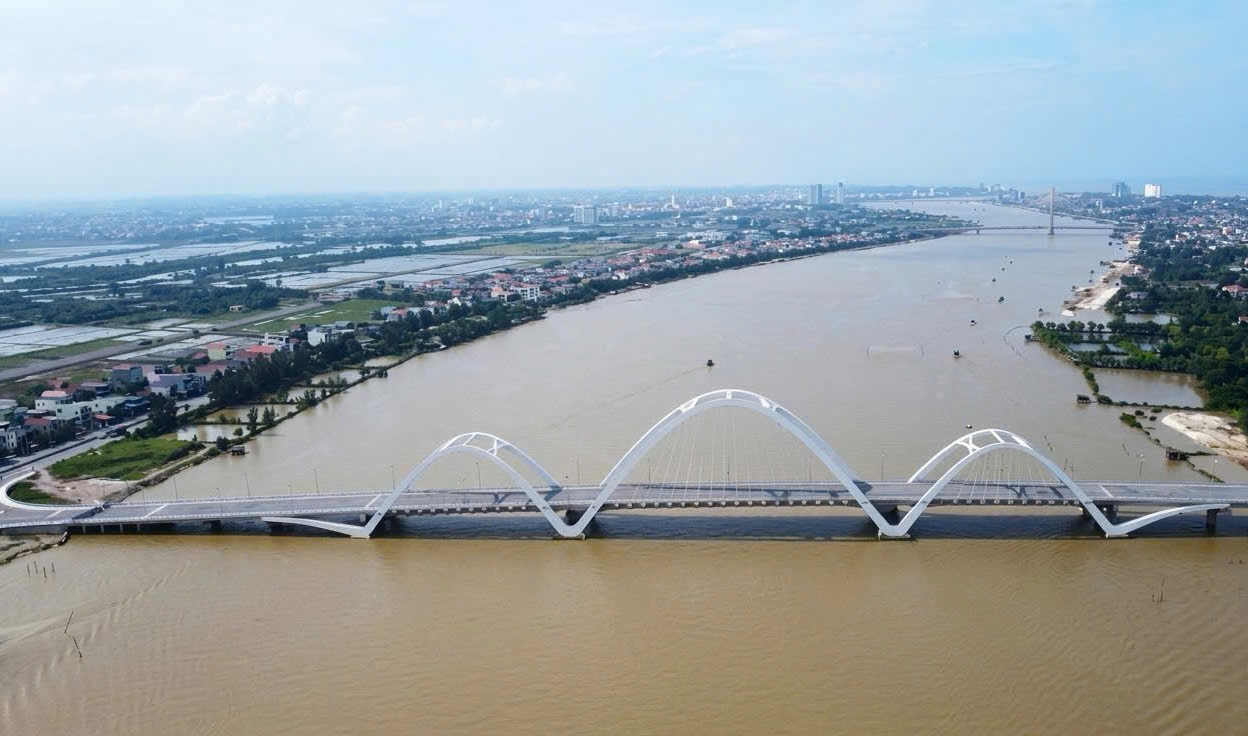Cầu Nhật Lệ 3: cầu vòm thép cao nhất Quảng Trị và cú hích giao thông mới cho Trung Bộ