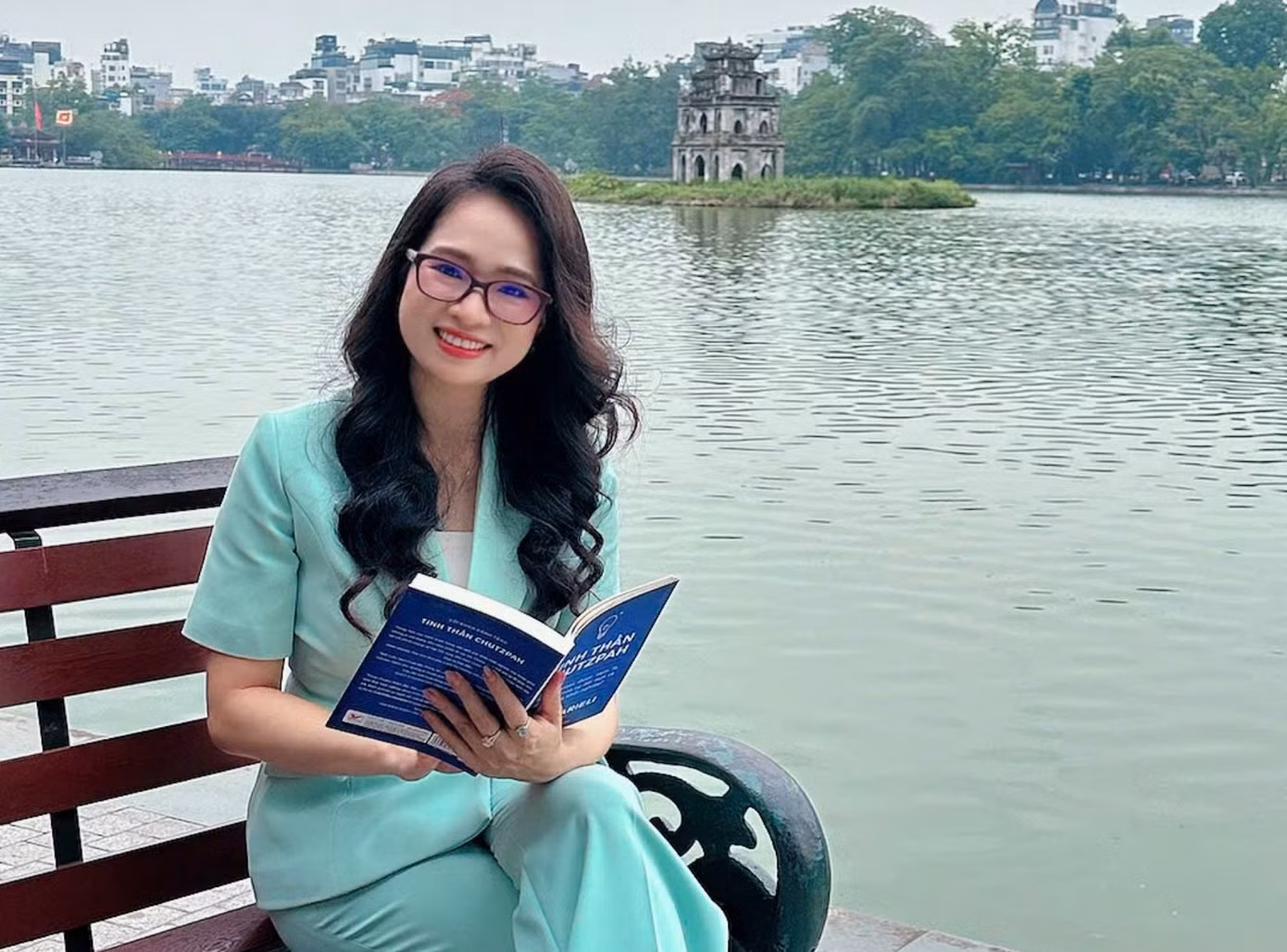 Đưa tiếng Anh thành ngôn ngữ thứ hai: Nút thắt giáo viên và môi trường học