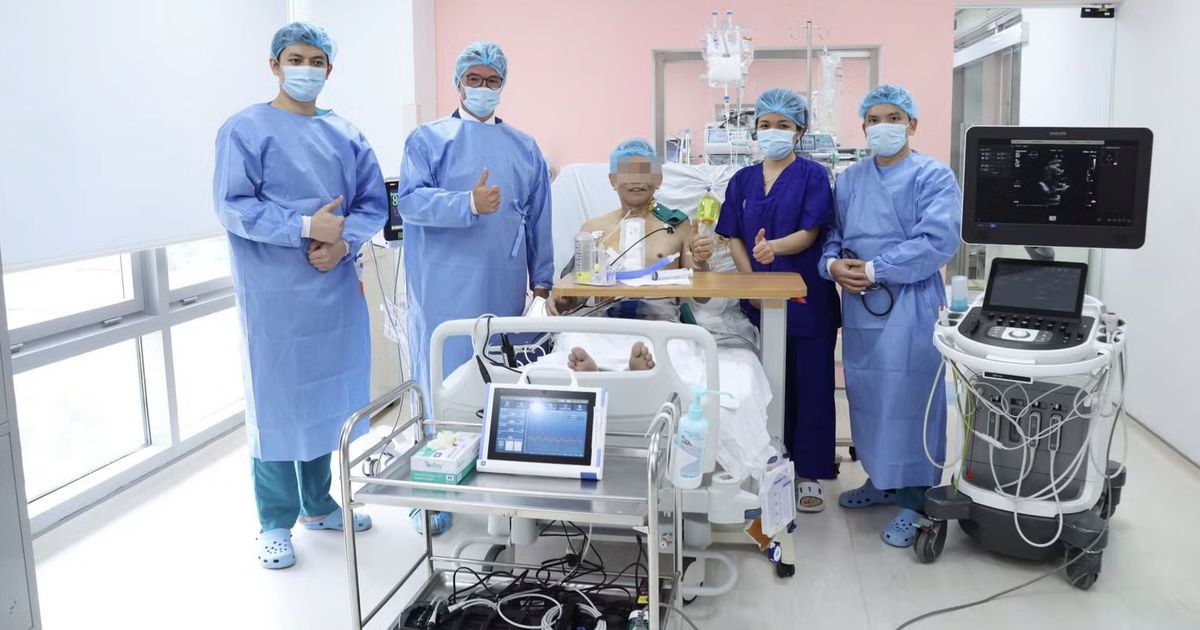 Cấy ghép trái tim cơ học CorHeart 6: bước ngoặt cho người suy tim nặng