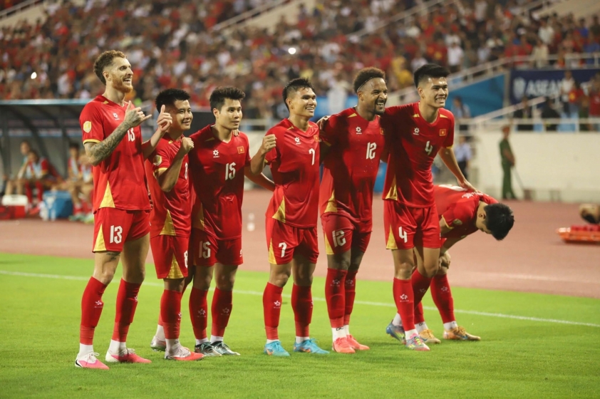 Vé FIFA ASEAN Cup: Cách săn vé rẻ xem tuyển Việt Nam