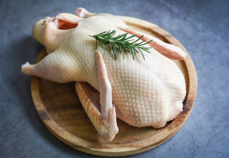 Thịt vịt: lựa chọn thịt bình dân giàu protein thay thế thịt bò