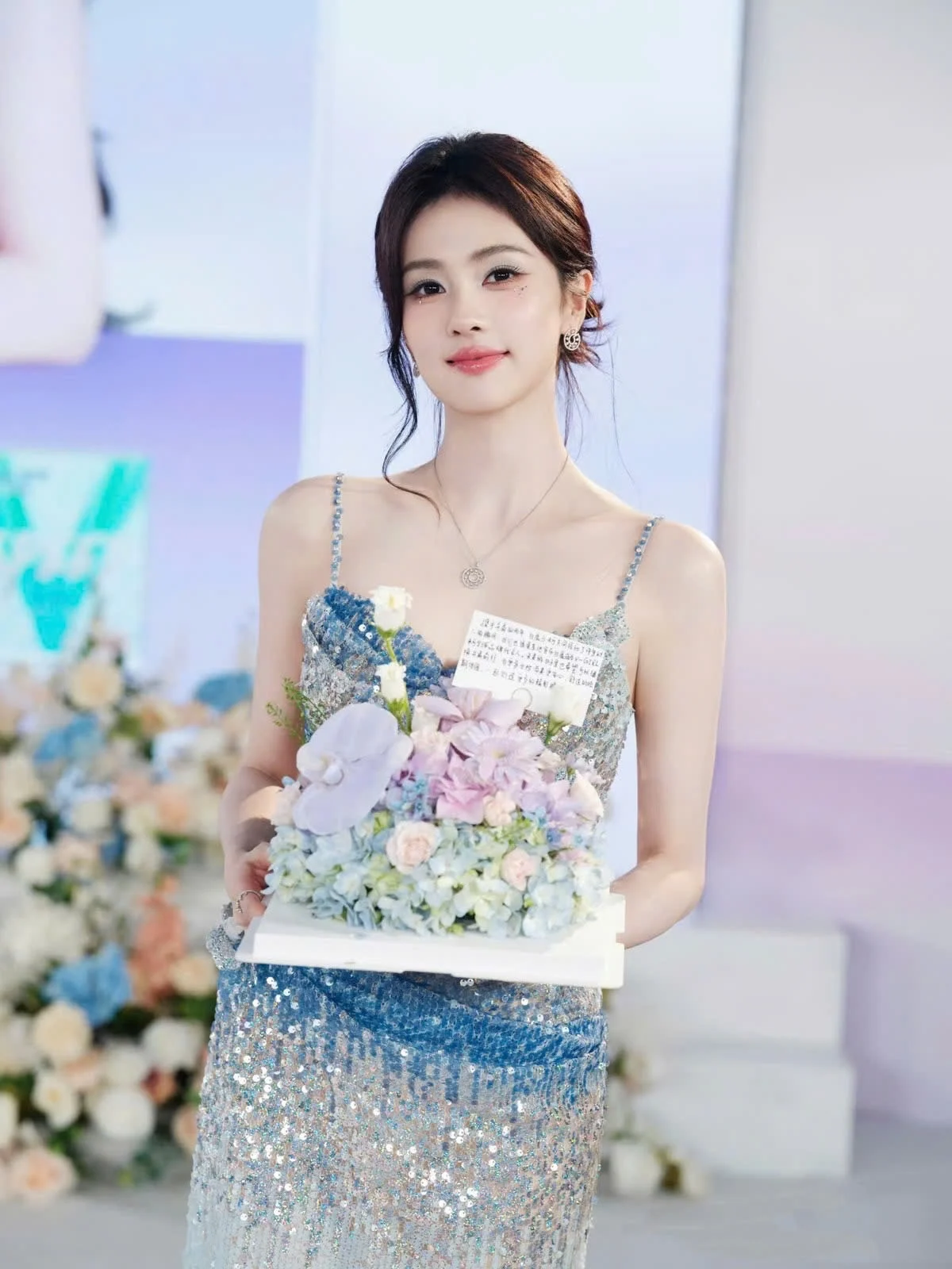 Vì sao chỉ Bạch Lộc được cả bốn nền tảng phát sóng ưu ái?