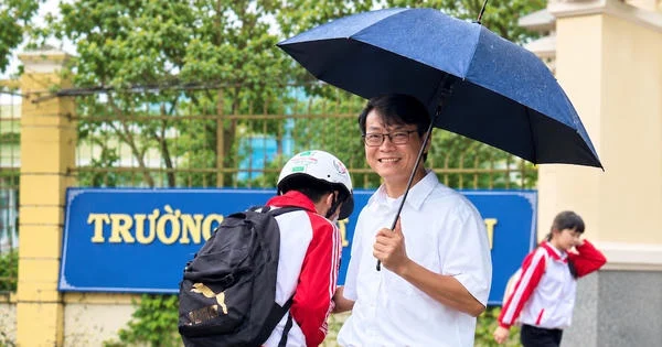 Những câu chuyện cảm động từ các thầy cô thầm lặng trong trường học