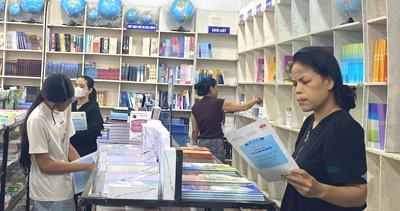 Thiếu sách giáo khoa: Khủng hoảng nhỏ, hệ lụy lớn