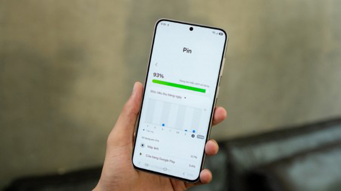 Galaxy S26 FE: flagship giá rẻ đáng mua hơn S25 FE và iPhone 17e?