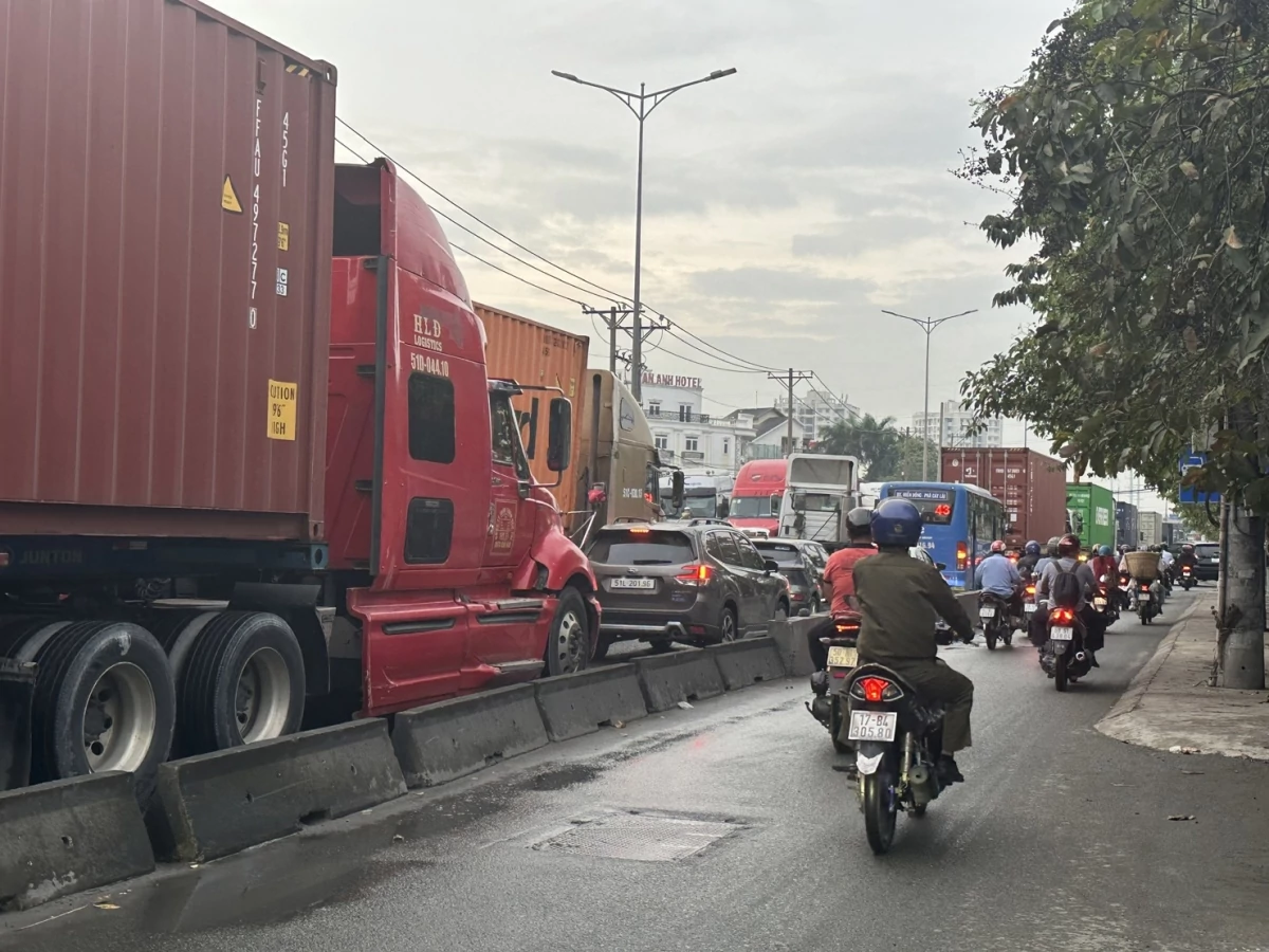 Nền tảng số logistics TP.HCM: cuộc chơi chi phí bắt đầu trên không gian dữ liệu